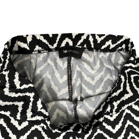 AB Studio Black and White Chevron Wide Leg Pants - Picture 5 of 11
